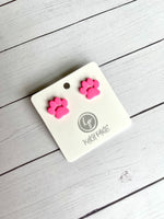 Mini paw stud earrings