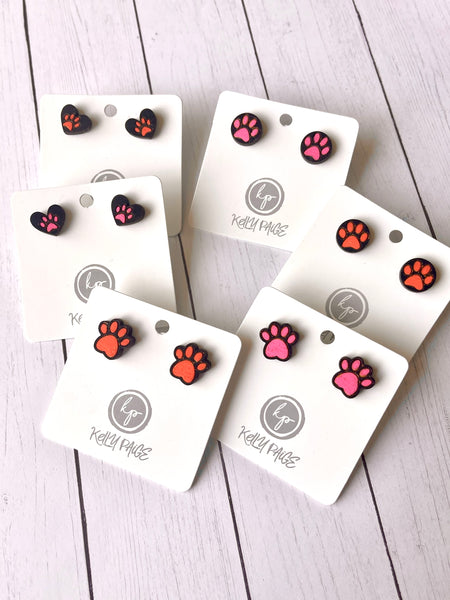 Paw stud earrings