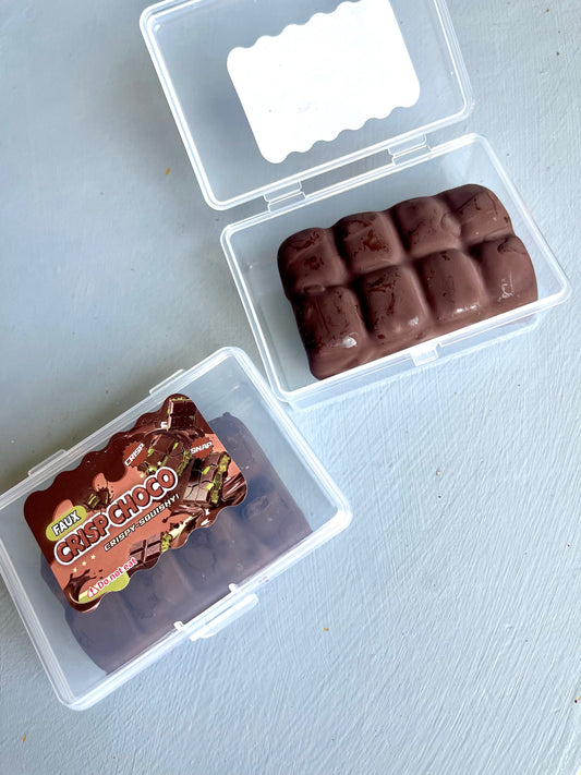 Cracking squish chocolate