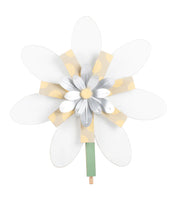 White flower topper