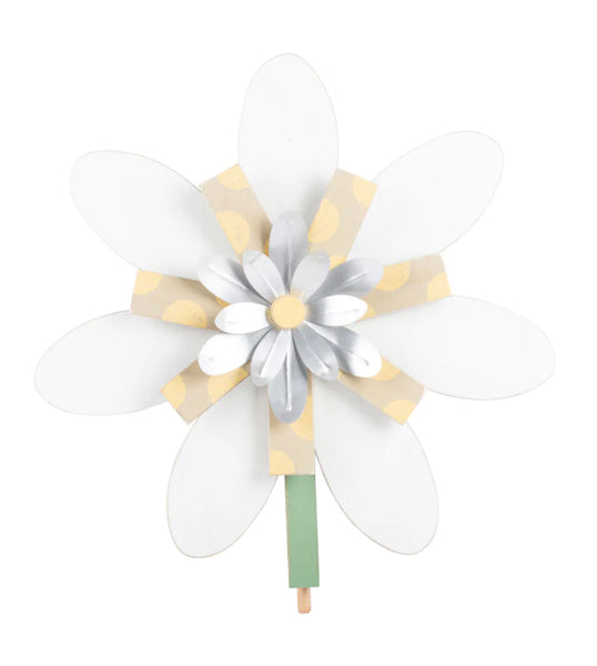 White flower topper